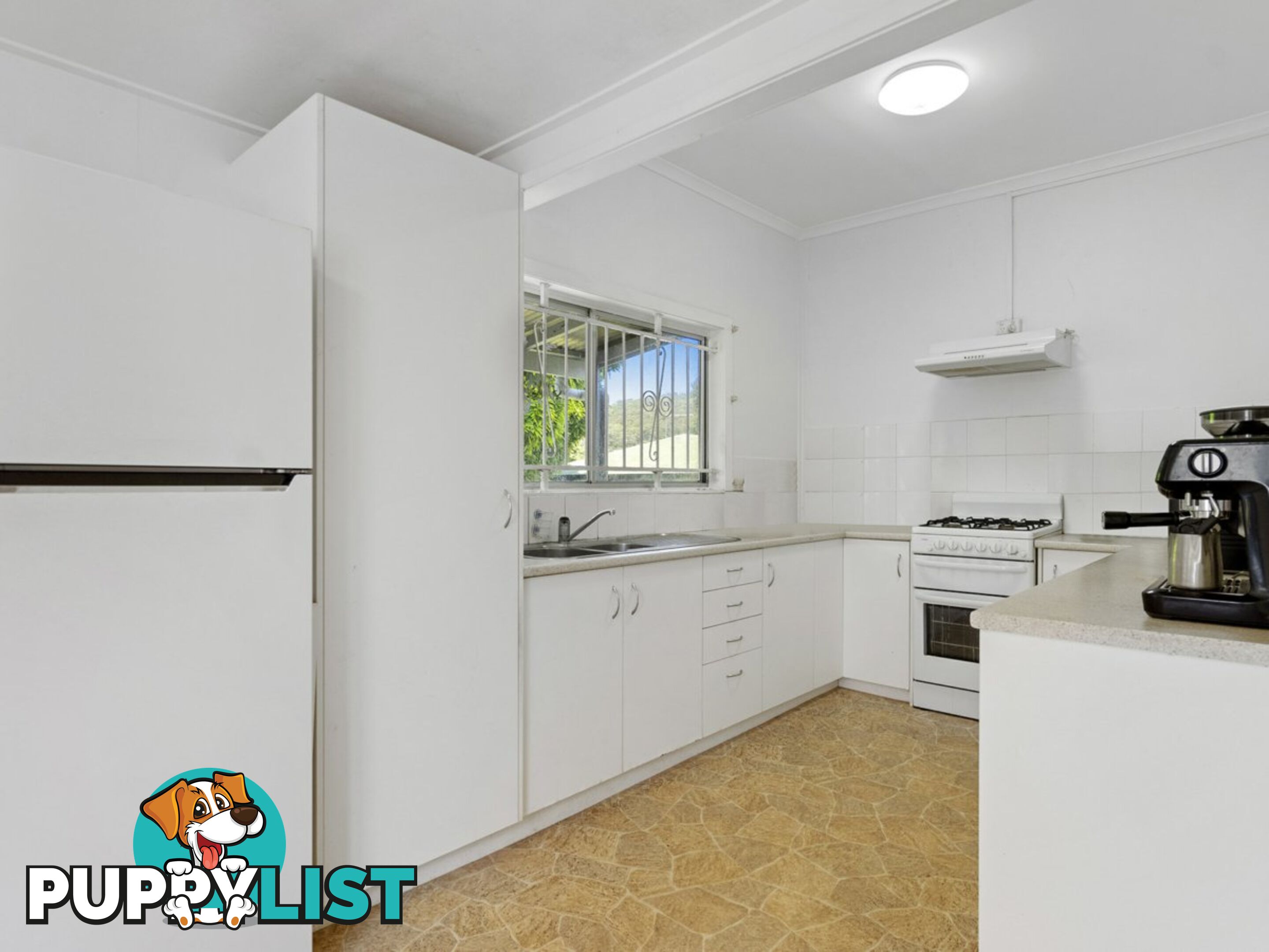 37 Gordon Parade MOUNT GRAVATT EAST QLD 4122