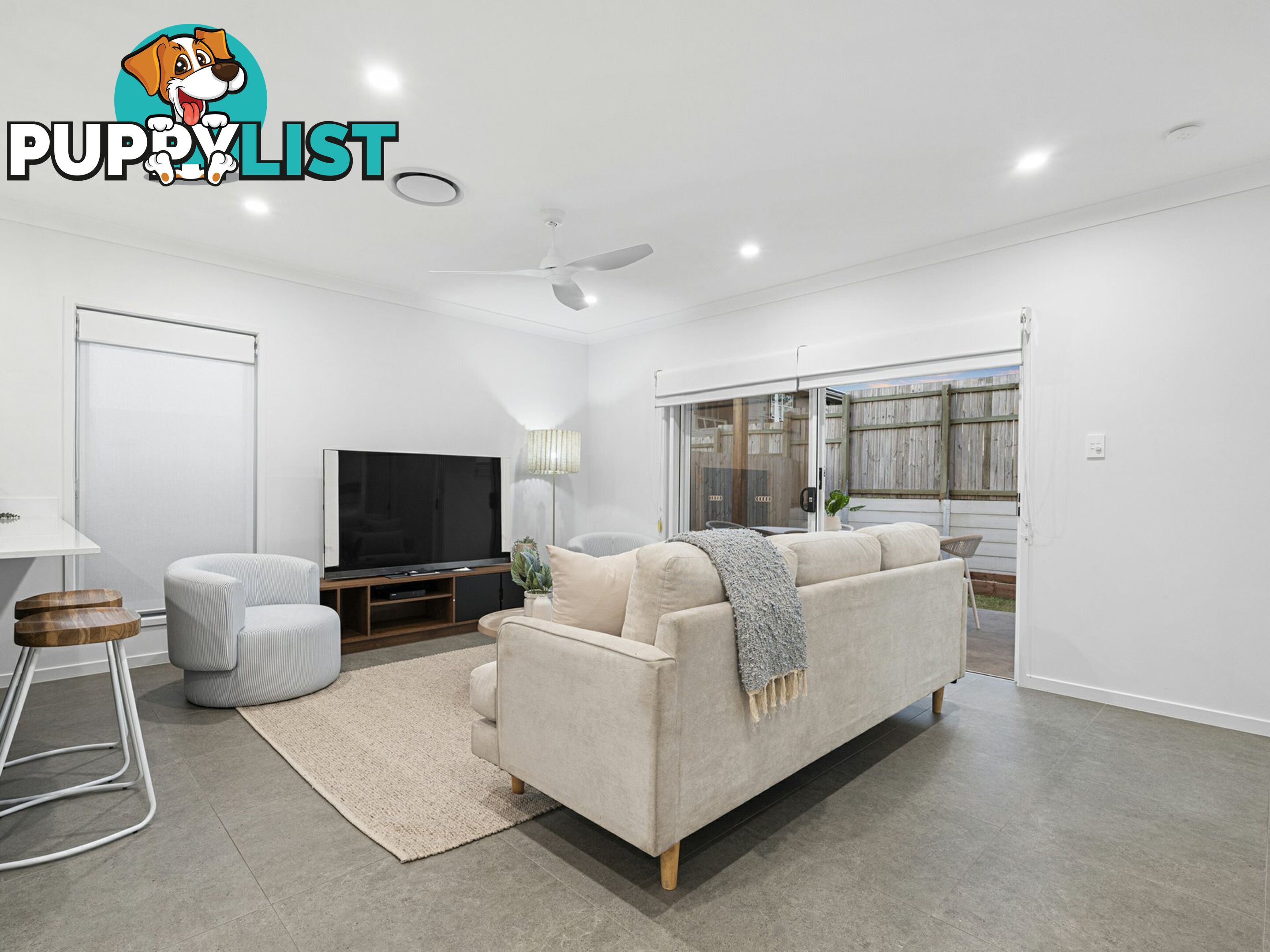 8 Viewpoint Street PALLARA QLD 4110