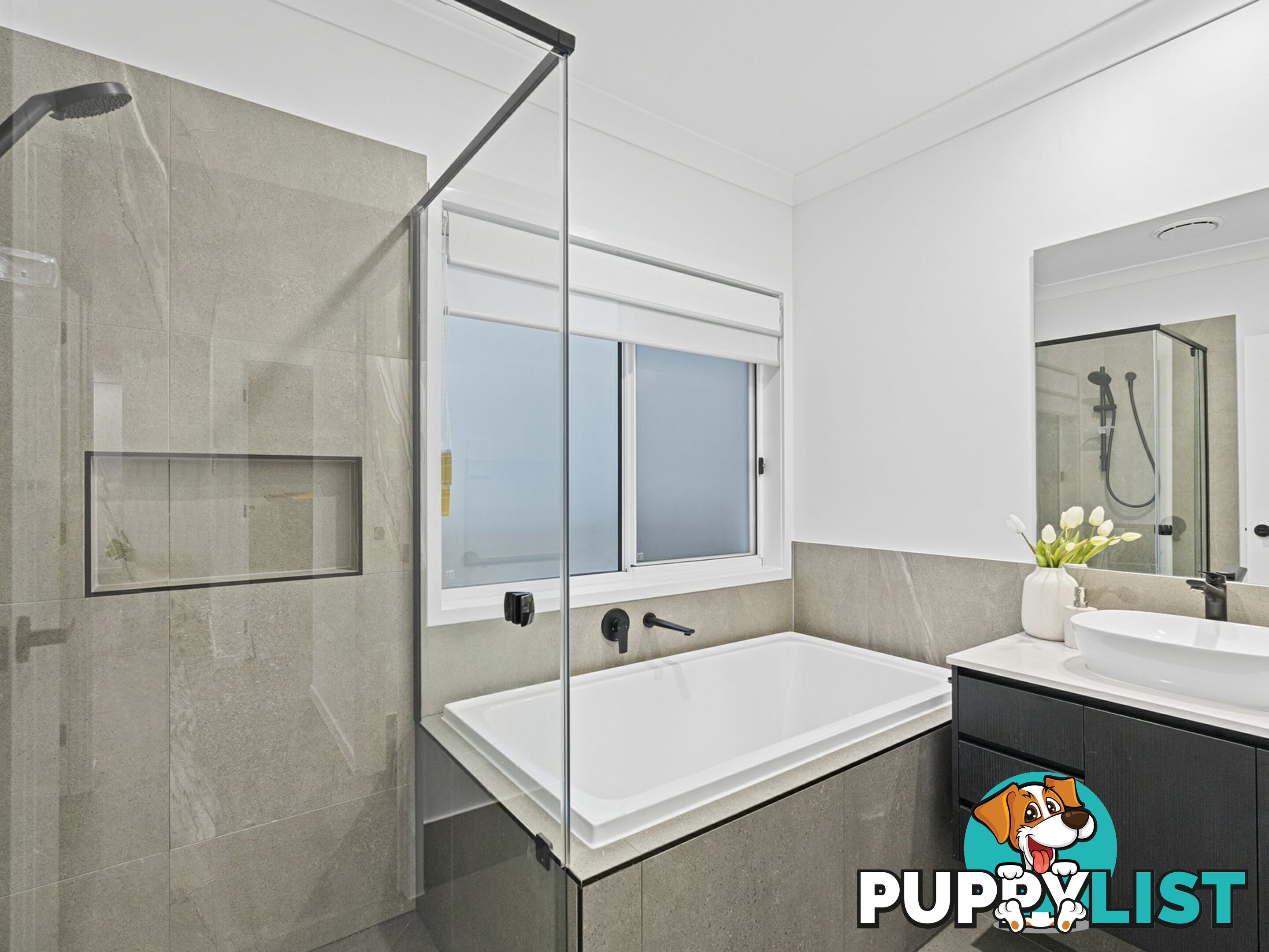 8 Viewpoint Street PALLARA QLD 4110