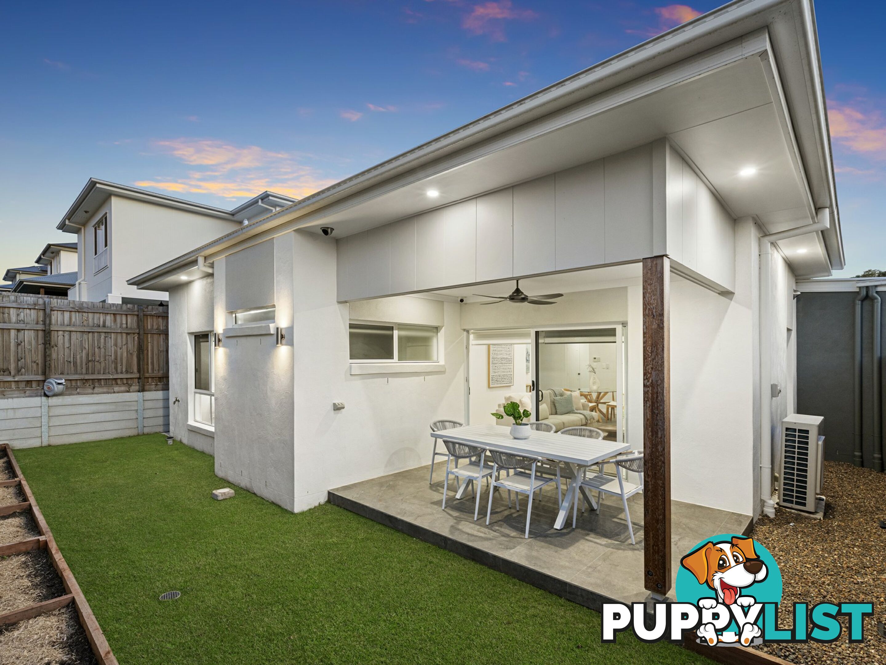 8 Viewpoint Street PALLARA QLD 4110