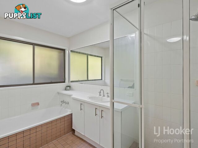 30 Marmindie Street CHAPEL HILL QLD 4069