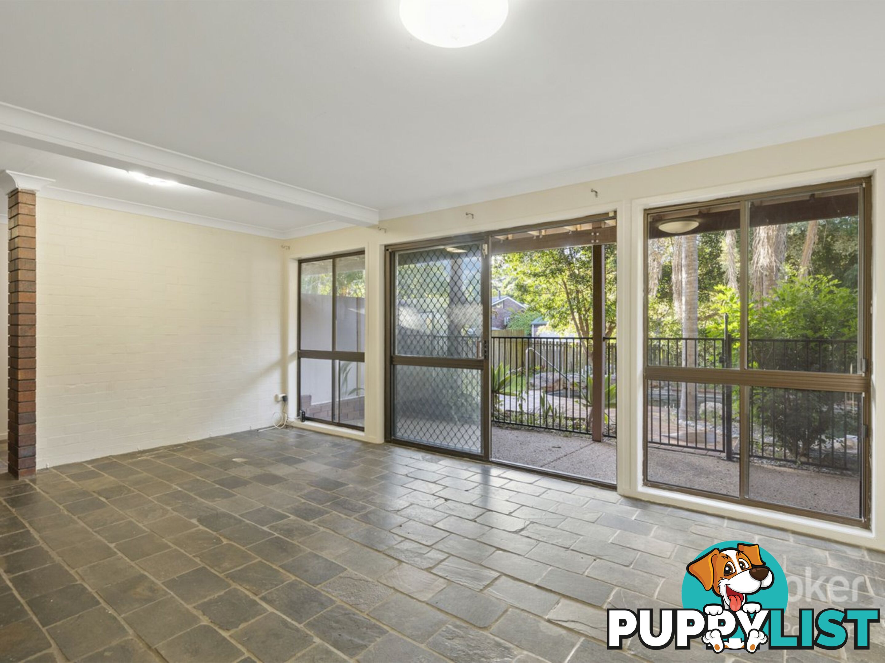 30 Marmindie Street CHAPEL HILL QLD 4069