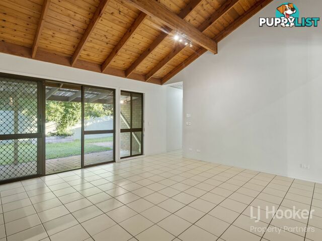 30 Marmindie Street CHAPEL HILL QLD 4069