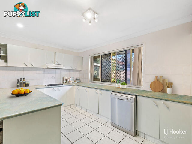 70 Glenfield Street PARKINSON QLD 4115