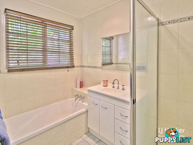 675 Mains Road MACGREGOR QLD 4109