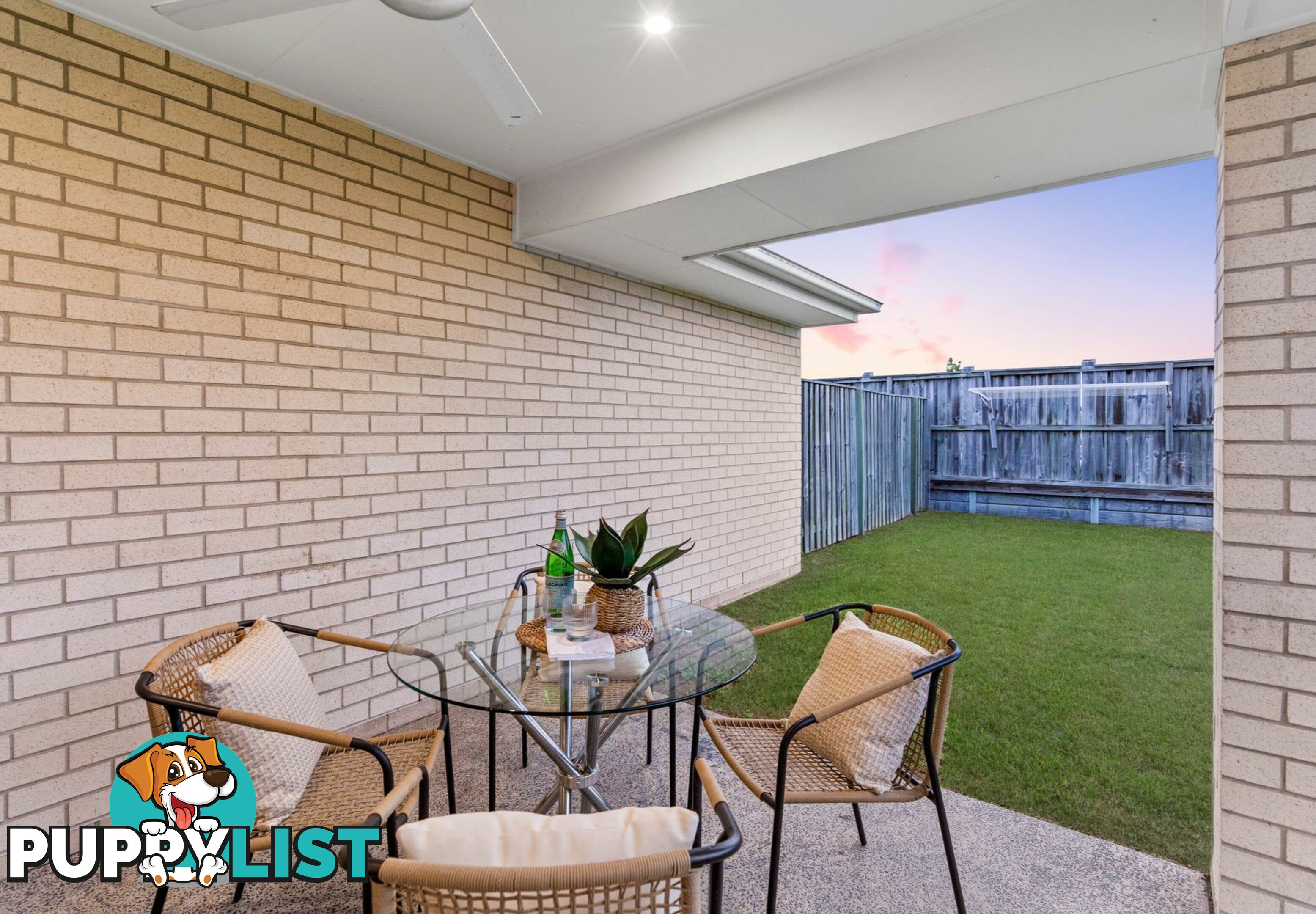 8 Wicker Road PARK RIDGE QLD 4125