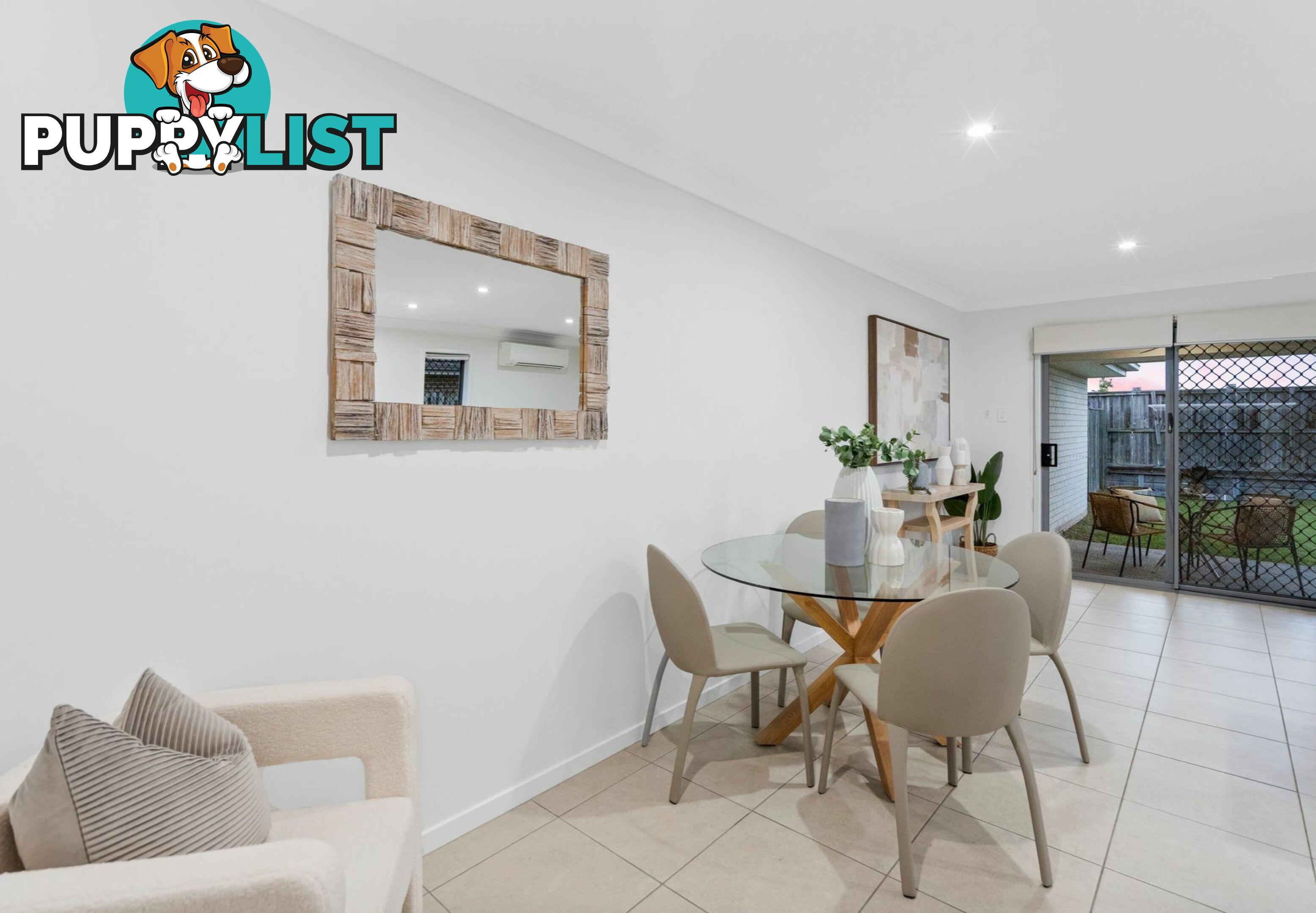8 Wicker Road PARK RIDGE QLD 4125