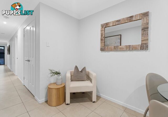 8 Wicker Road PARK RIDGE QLD 4125