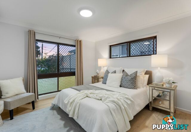 8 Sheraton Street MACGREGOR QLD 4109