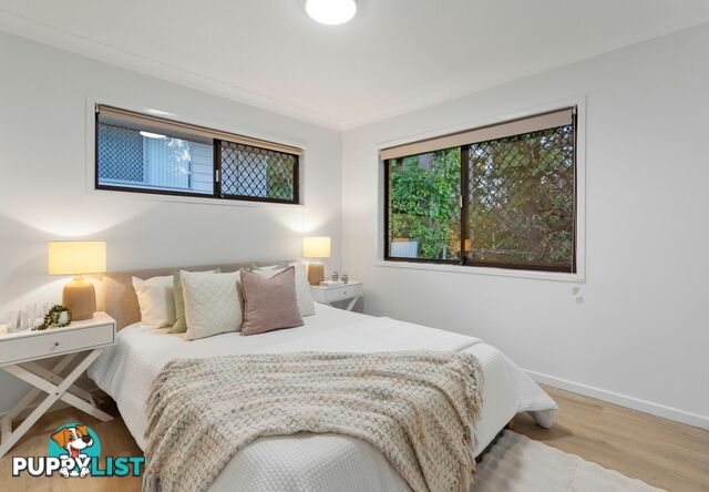 8 Sheraton Street MACGREGOR QLD 4109