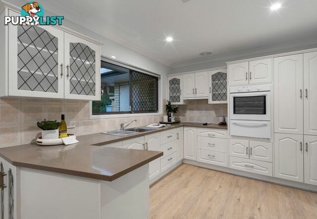 8 Sheraton Street MACGREGOR QLD 4109