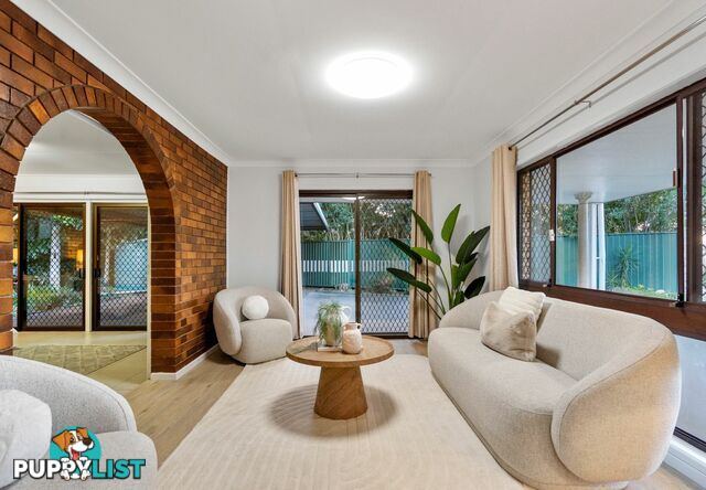 8 Sheraton Street MACGREGOR QLD 4109