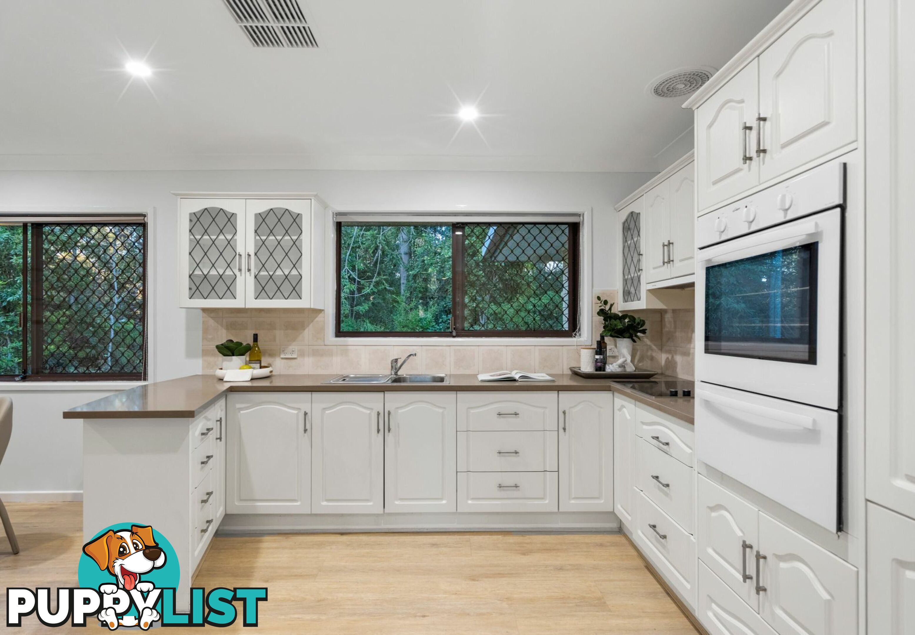8 Sheraton Street MACGREGOR QLD 4109