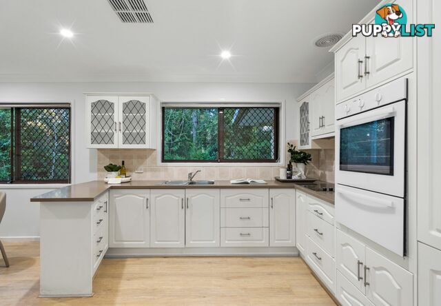 8 Sheraton Street MACGREGOR QLD 4109