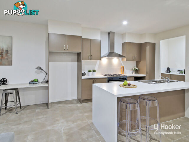 10 Sunshine Place EIGHT MILE PLAINS QLD 4113