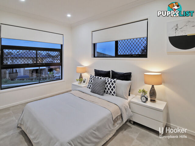 10 Sunshine Place EIGHT MILE PLAINS QLD 4113