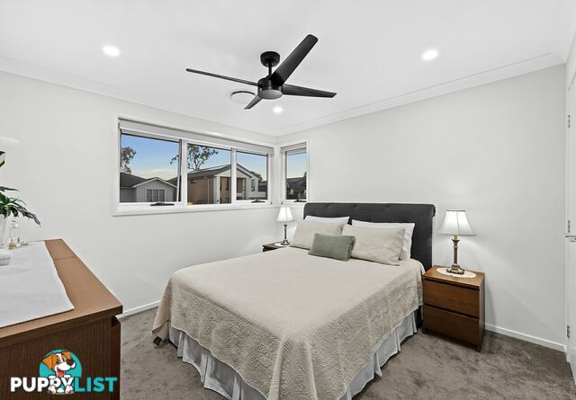 16 William Close PARK RIDGE QLD 4125