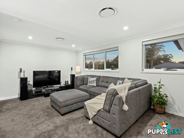 16 William Close PARK RIDGE QLD 4125