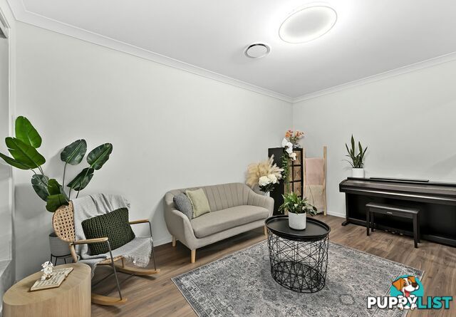 16 William Close PARK RIDGE QLD 4125