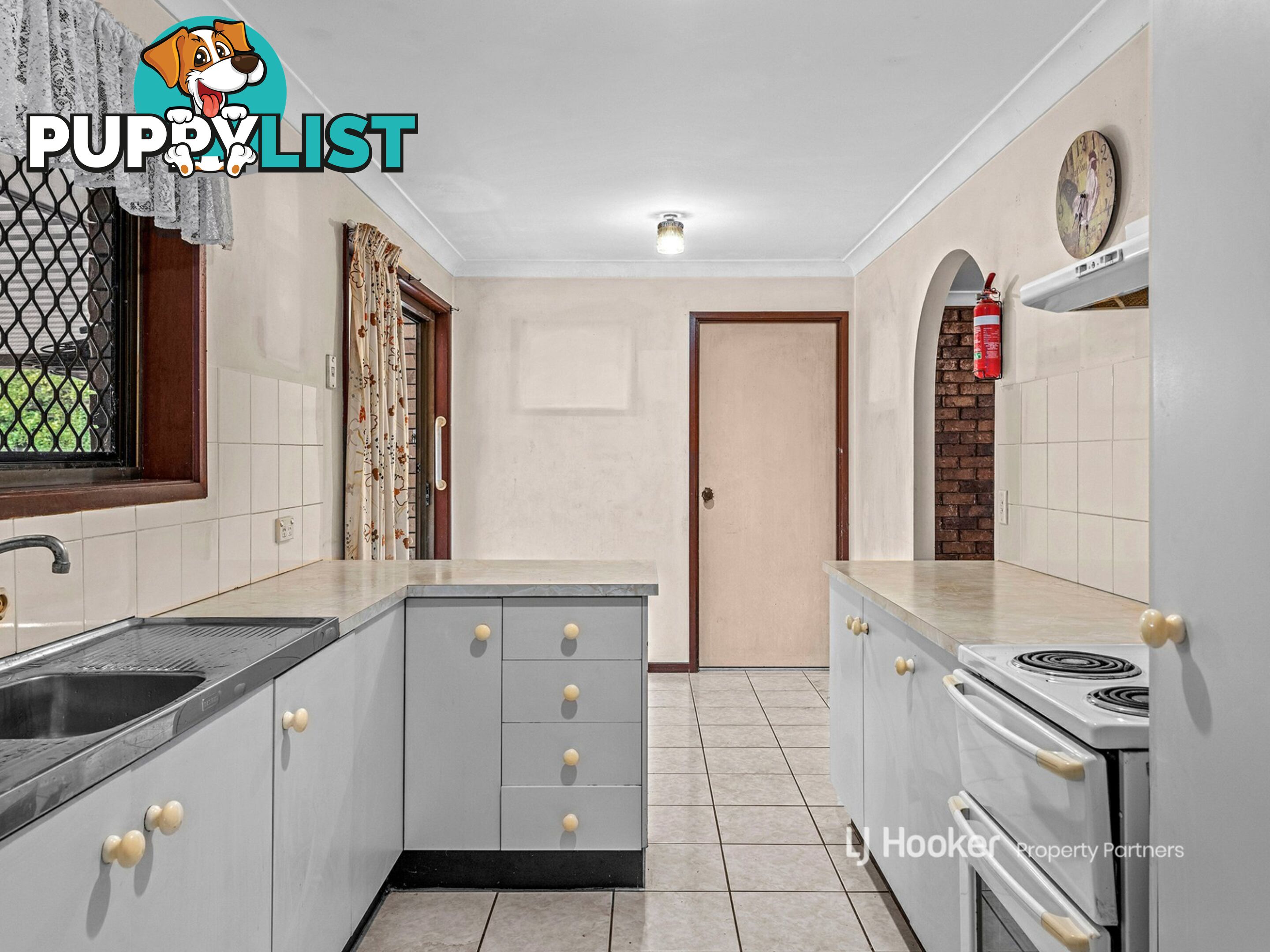 6 Claret Court KINGSTON QLD 4114