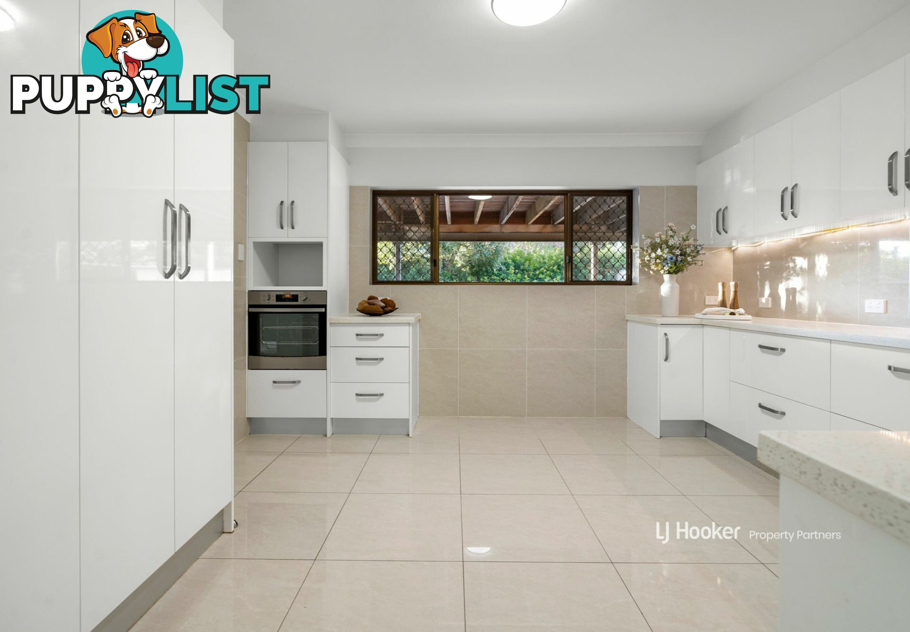 24 Cadogan Street CARINDALE QLD 4152