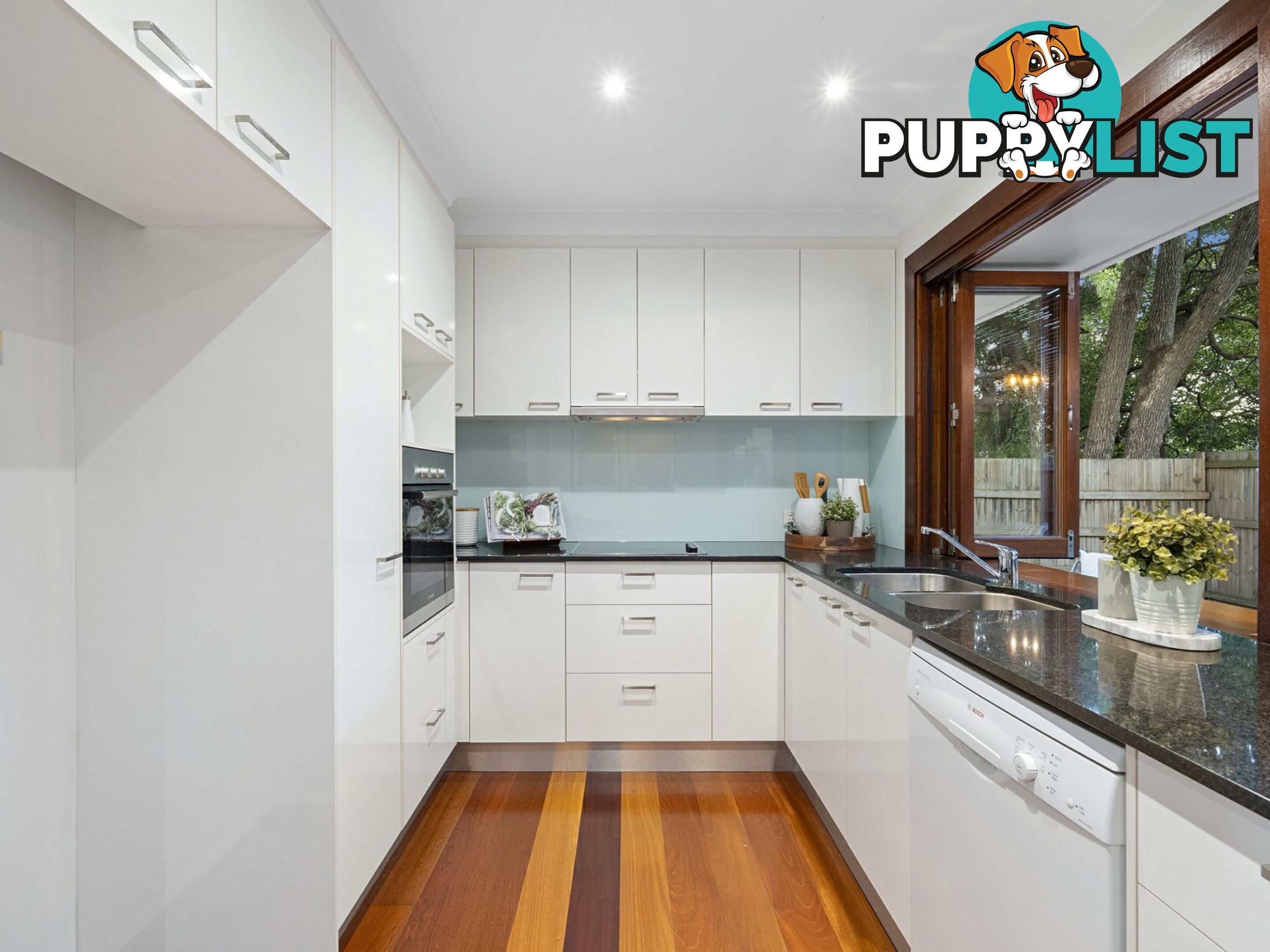 62 Timaru Crescent EIGHT MILE PLAINS QLD 4113