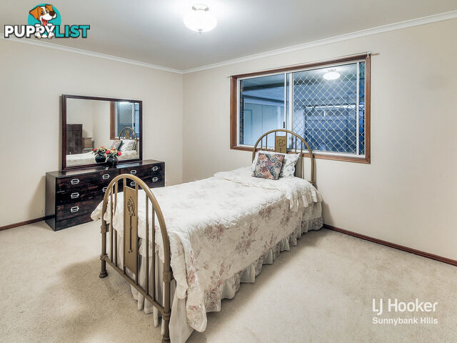 4 Koola Street WISHART QLD 4122