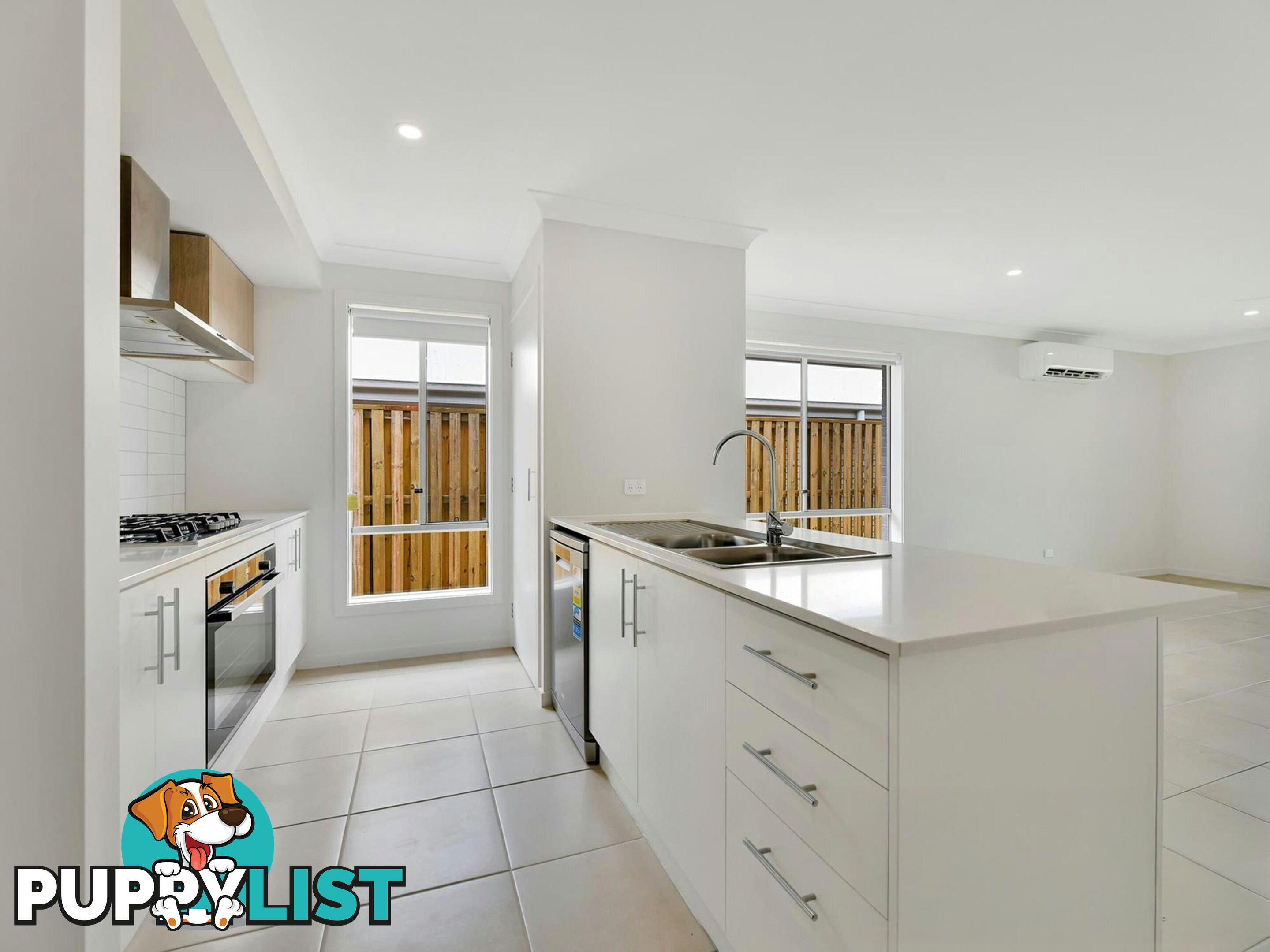33 Mount Mitchell Street PARK RIDGE QLD 4125