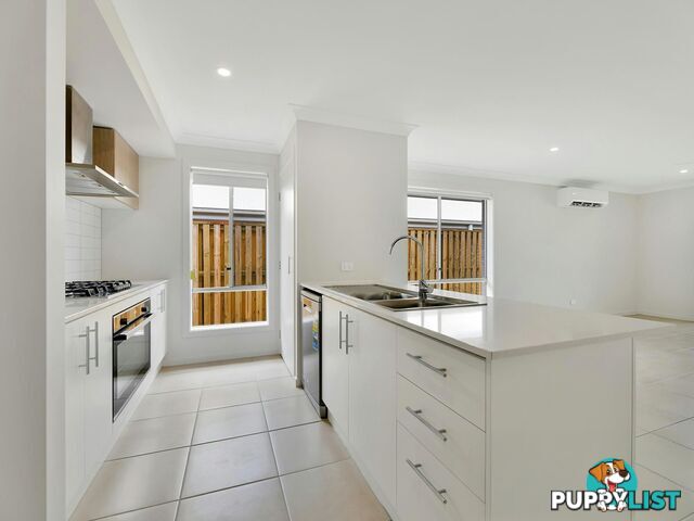 33 Mount Mitchell Street PARK RIDGE QLD 4125