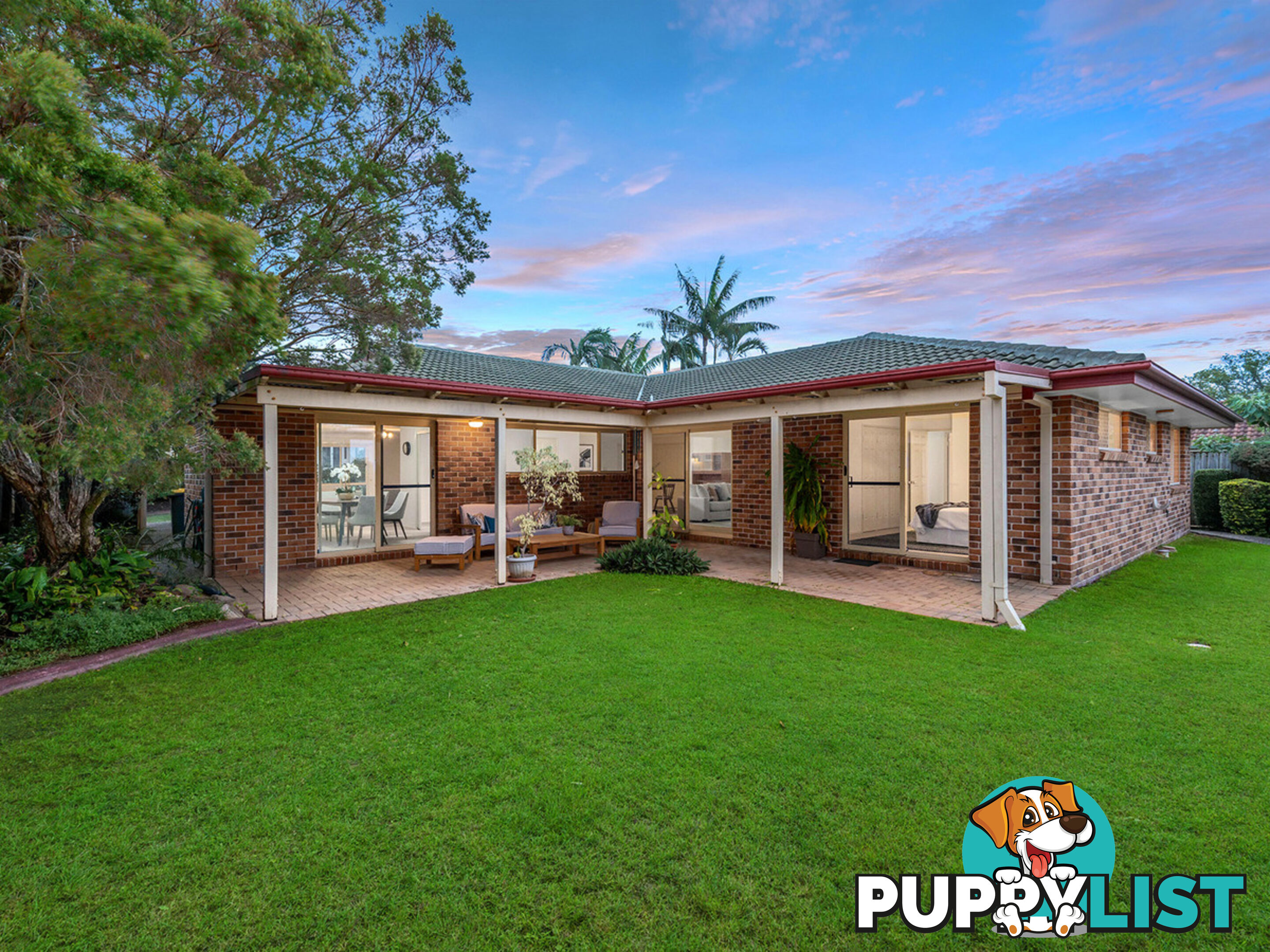 4 Lindeman Place EIGHT MILE PLAINS QLD 4113