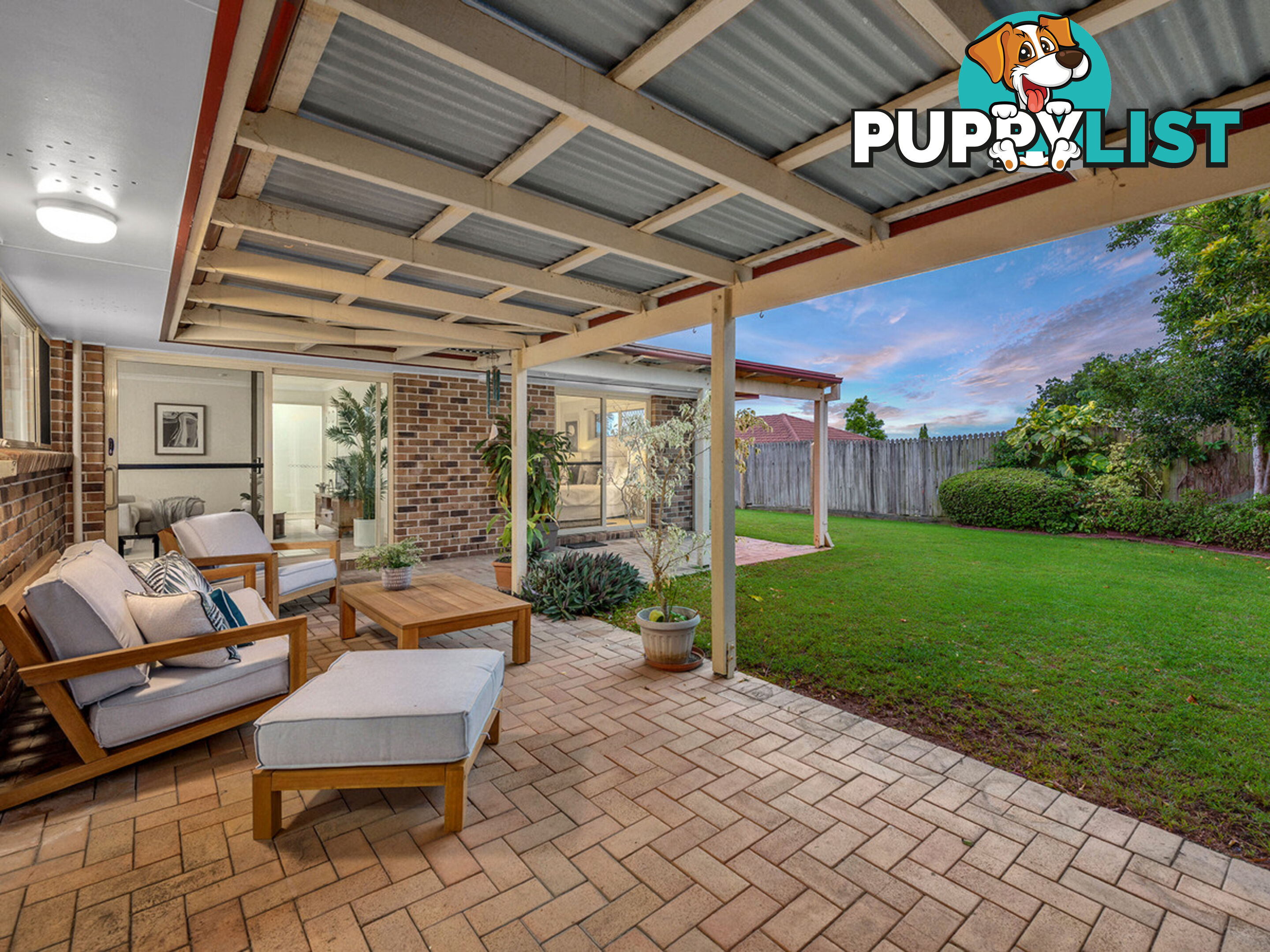 4 Lindeman Place EIGHT MILE PLAINS QLD 4113