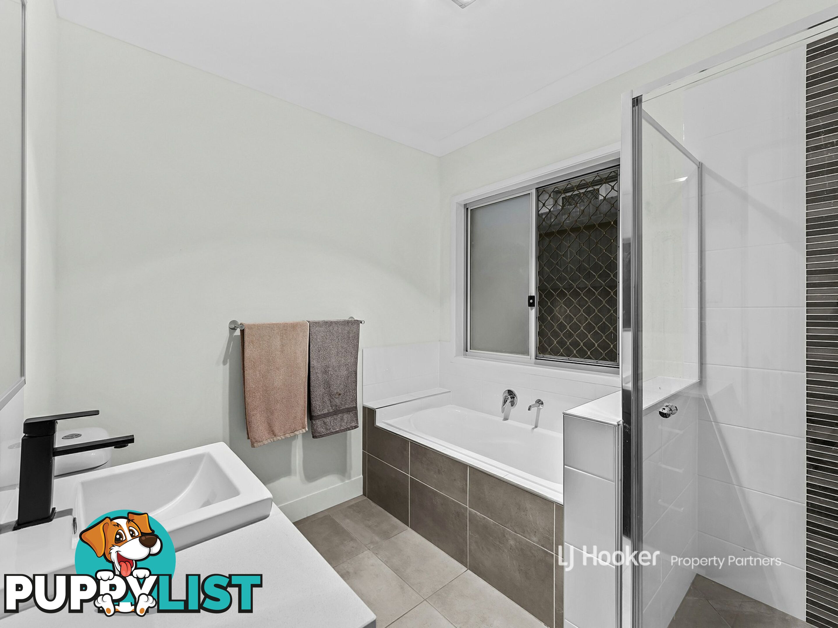 91 Mount Huntley Street PARK RIDGE QLD 4125