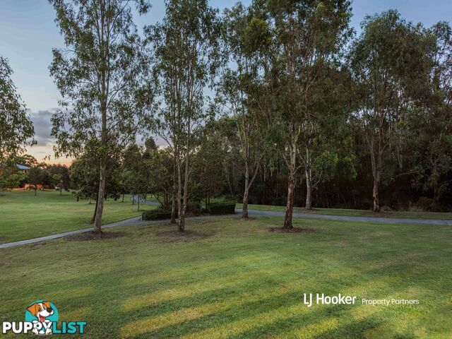 63/21 Lorisch Way ROCHEDALE QLD 4123