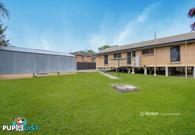 11 Fleur Street WOODRIDGE QLD 4114