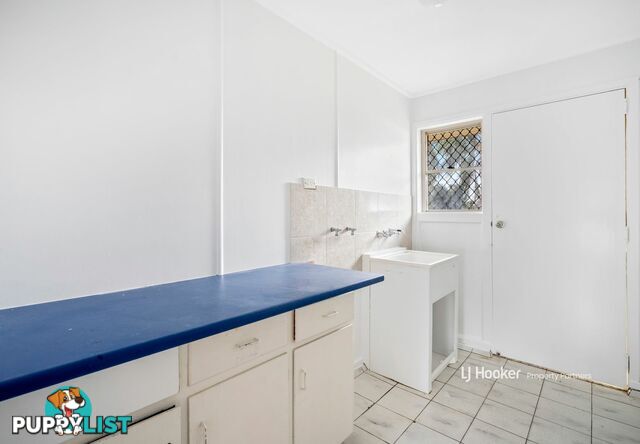 11 Fleur Street WOODRIDGE QLD 4114