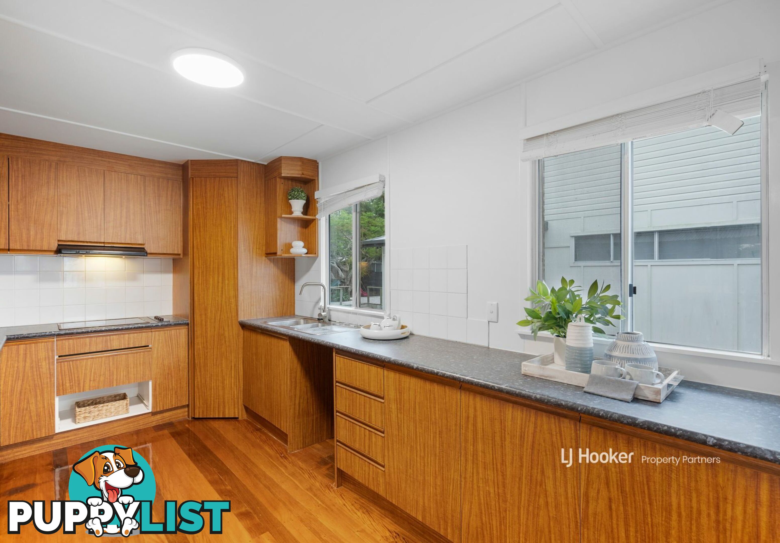 43 Greta Street MANLY WEST QLD 4179