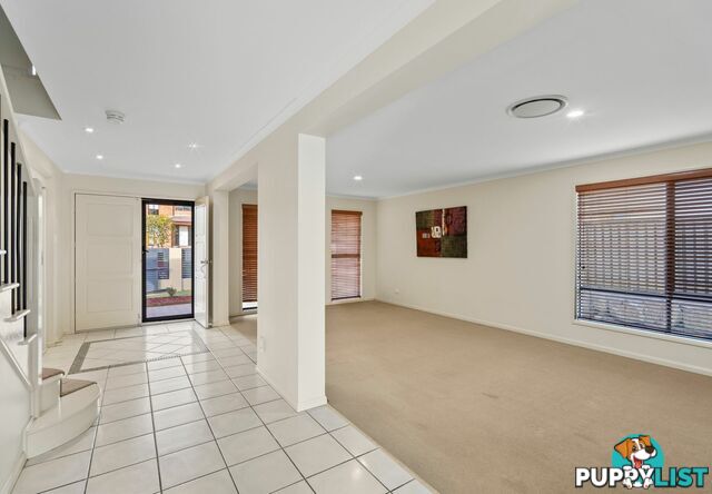 8 Lancaster Circuit STRETTON QLD 4116