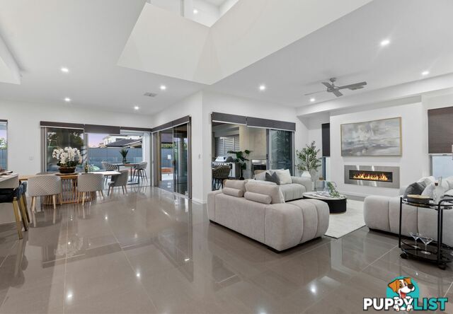 110 The Parkway STRETTON QLD 4116