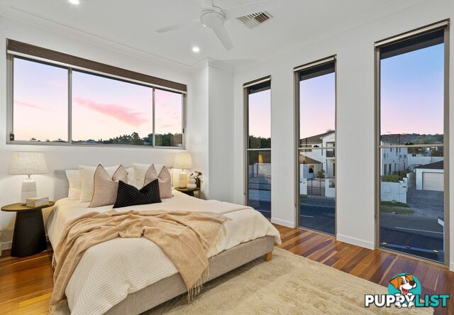 110 The Parkway STRETTON QLD 4116