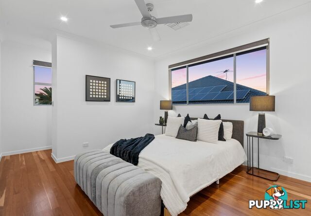 110 The Parkway STRETTON QLD 4116