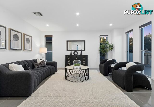 110 The Parkway STRETTON QLD 4116
