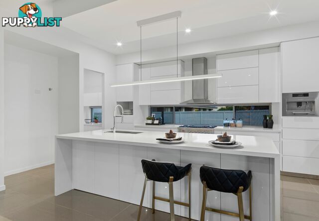 110 The Parkway STRETTON QLD 4116