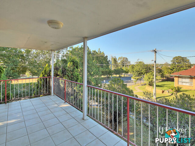 141 Granadilla Street MACGREGOR QLD 4109