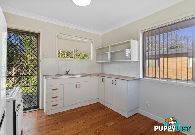 15 Bedser Street MACGREGOR QLD 4109