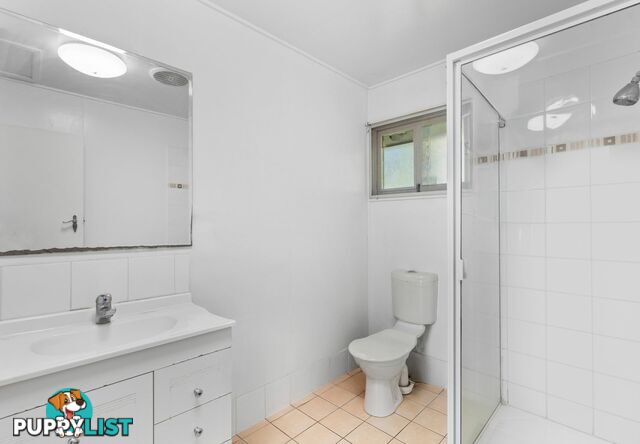 15 Bedser Street MACGREGOR QLD 4109