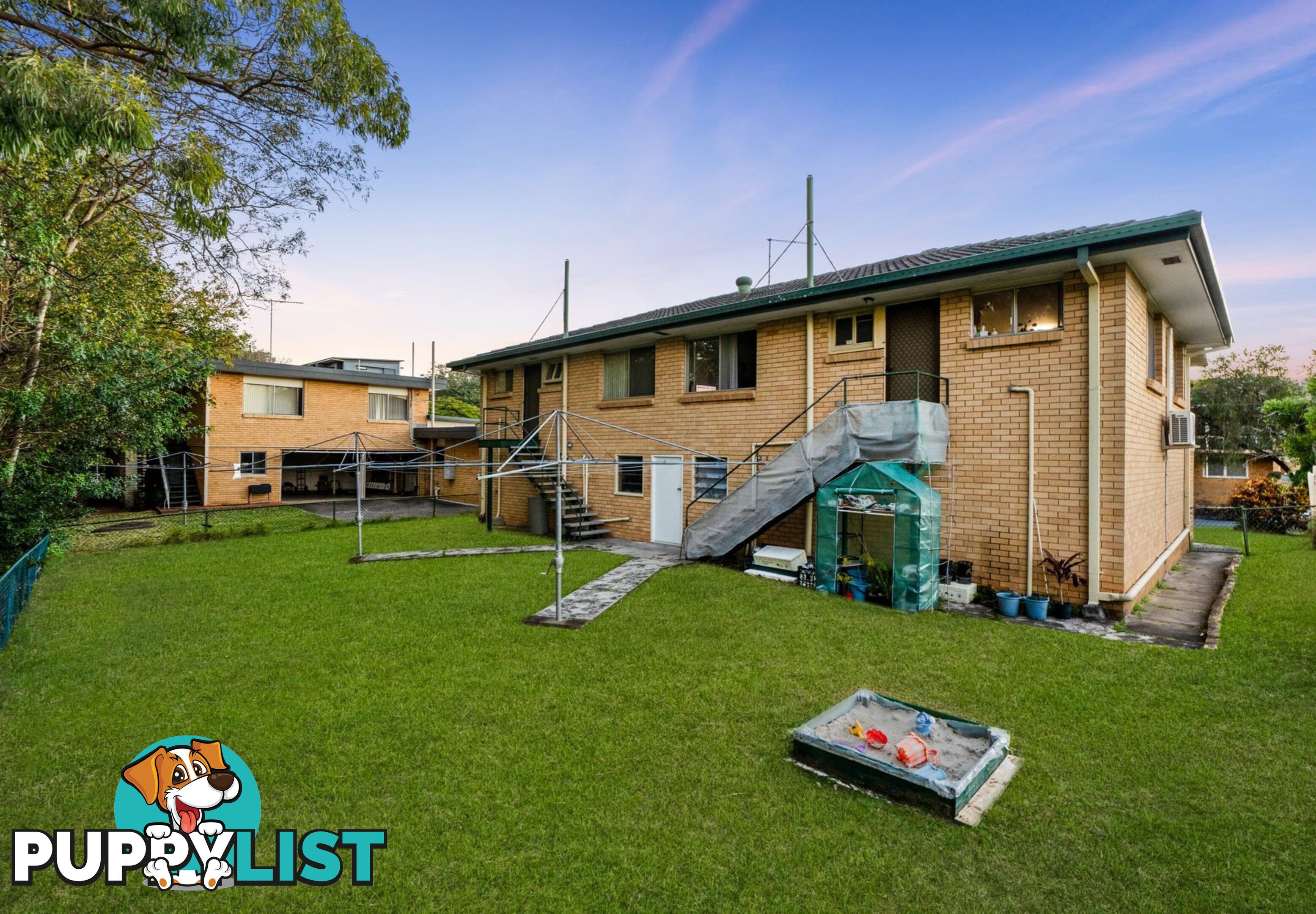 15 Bedser Street MACGREGOR QLD 4109
