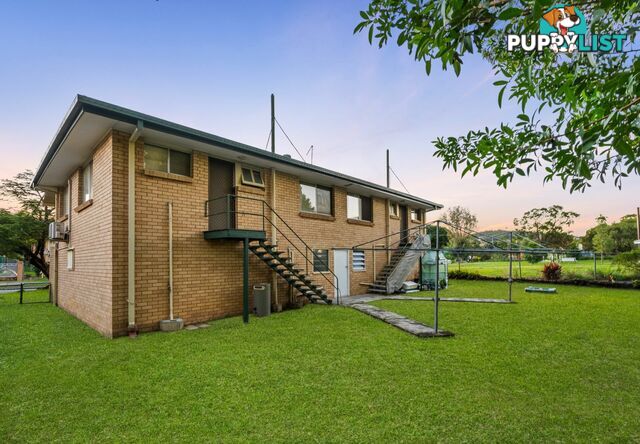 15 Bedser Street MACGREGOR QLD 4109