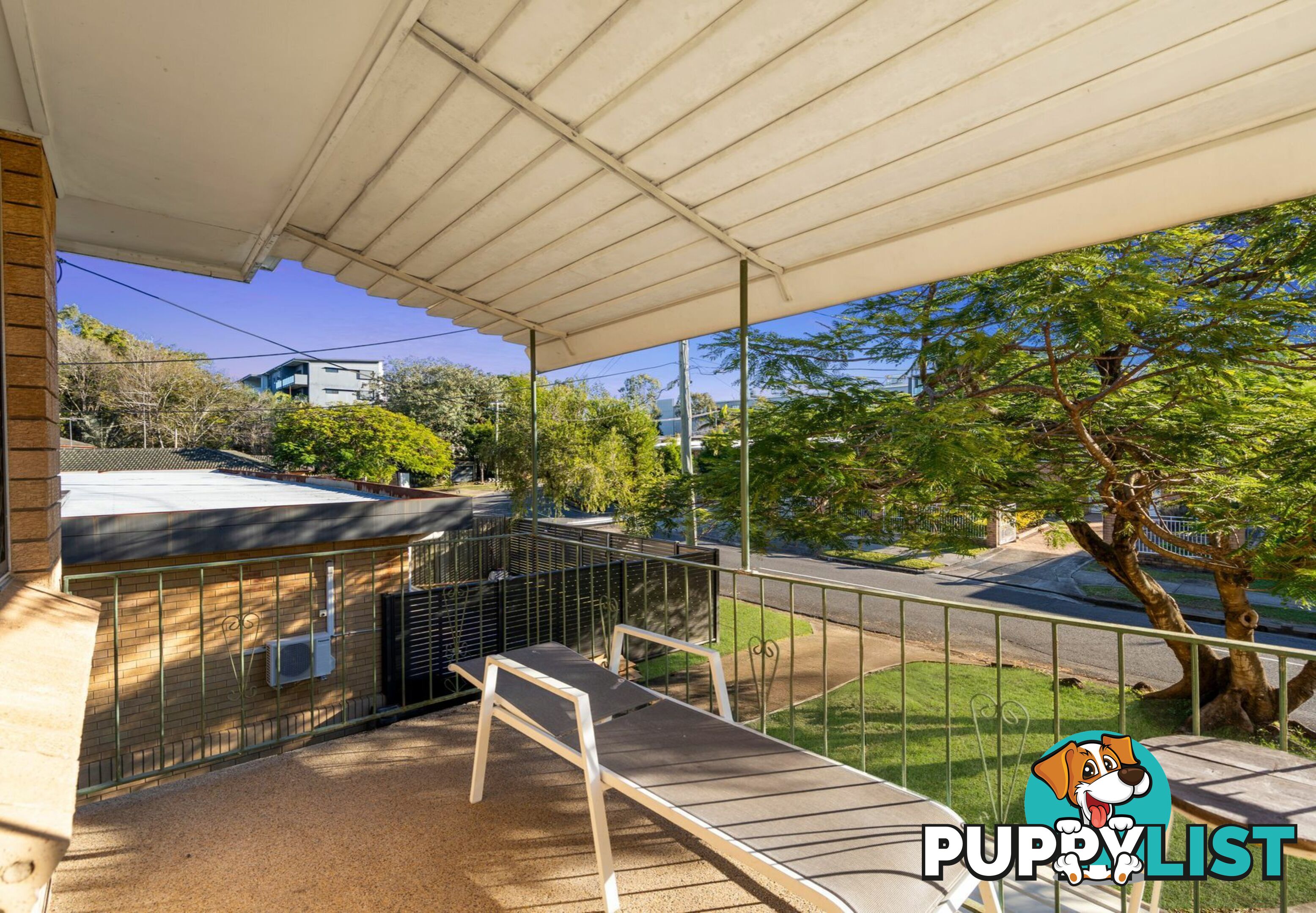 15 Bedser Street MACGREGOR QLD 4109
