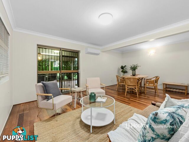 5 Adnar Street WISHART QLD 4122