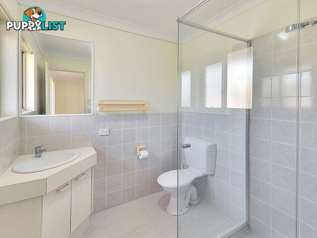 15 Dunoola Place PARKINSON QLD 4115